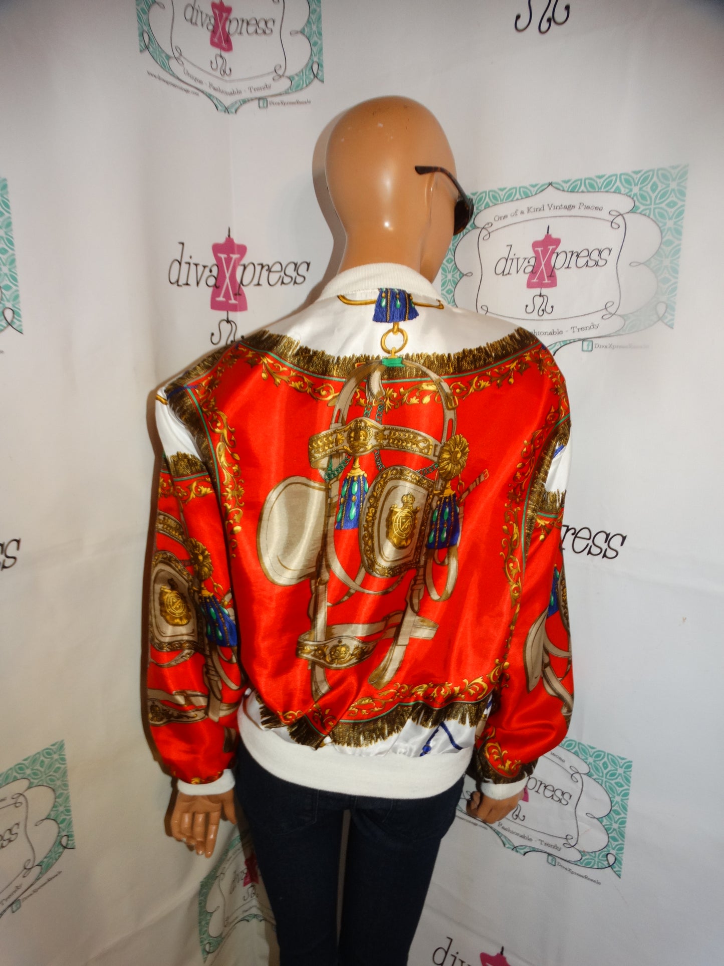 Vintage Nicole J White V style Jacket Size L