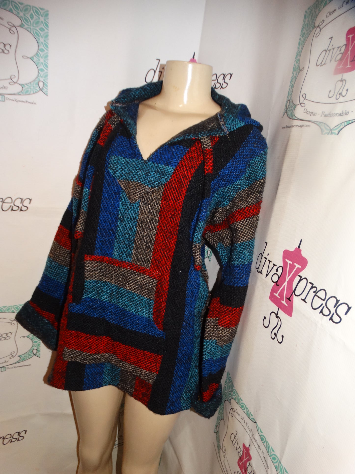 Vintage Red/Blue/Black Hooded Top/Jacket Size L