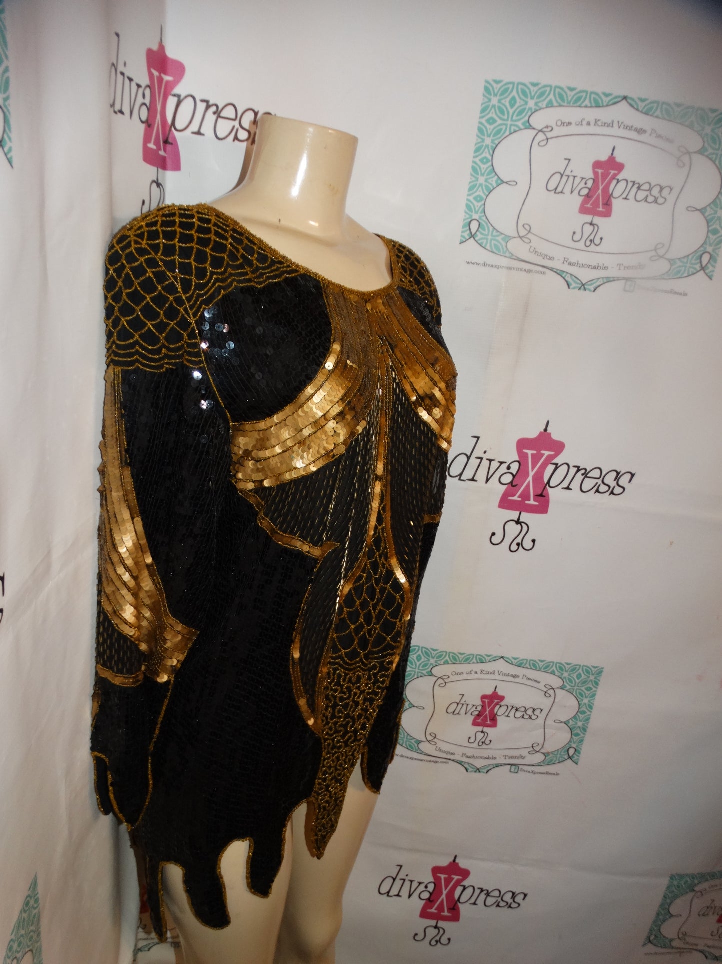 Vintage Oleg Cassini Black/Gold Sequins Top Size M