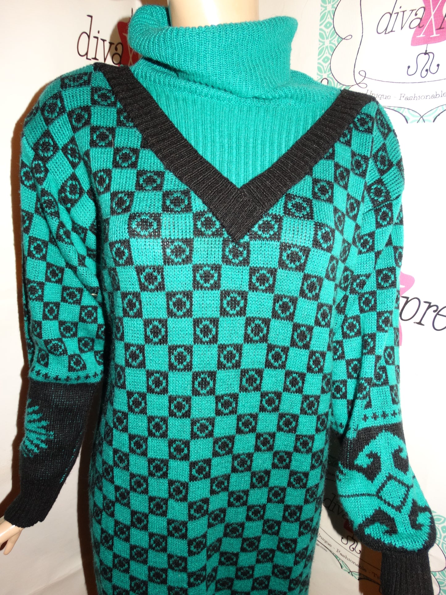 Vintage Partners  Petites Green/Black Sweater Dress Size M