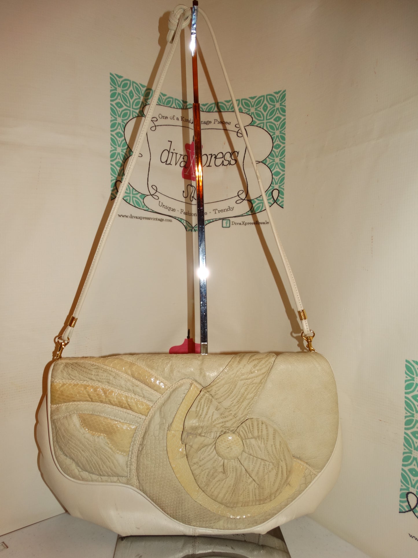 Vintage Leather Snake Skin Clutch Purse With Strap Size L