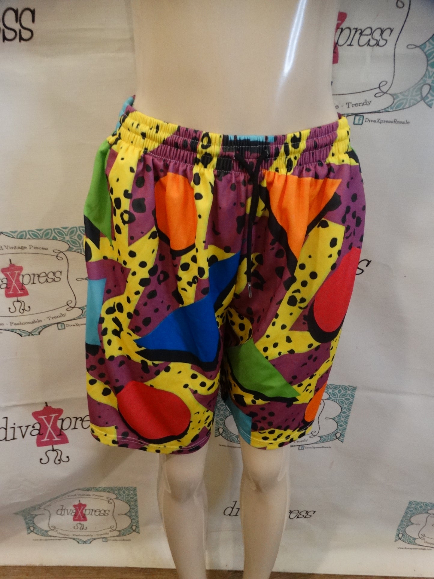Yellow Colorful Shorts Size L