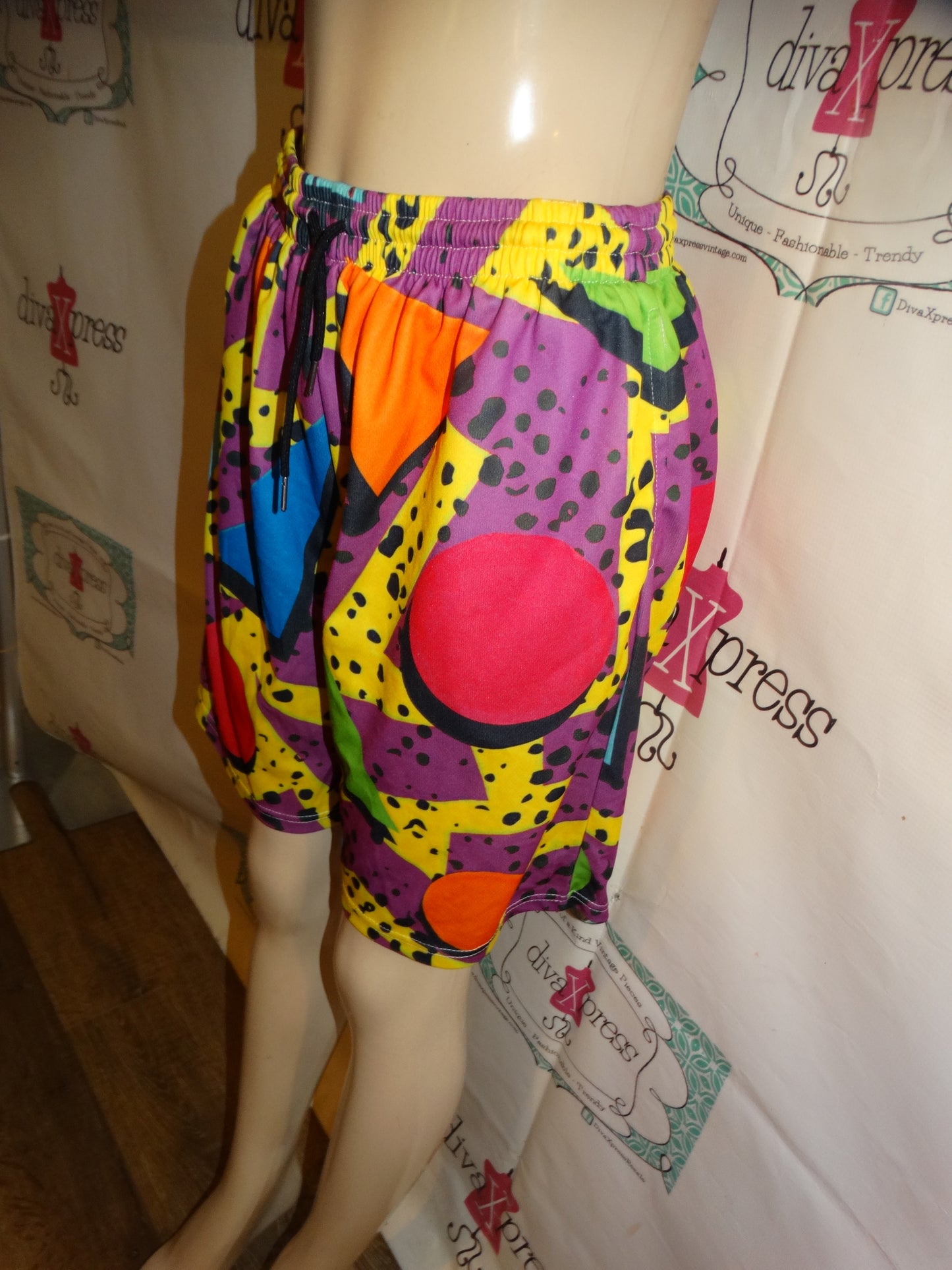 Yellow Colorful Shorts Size L