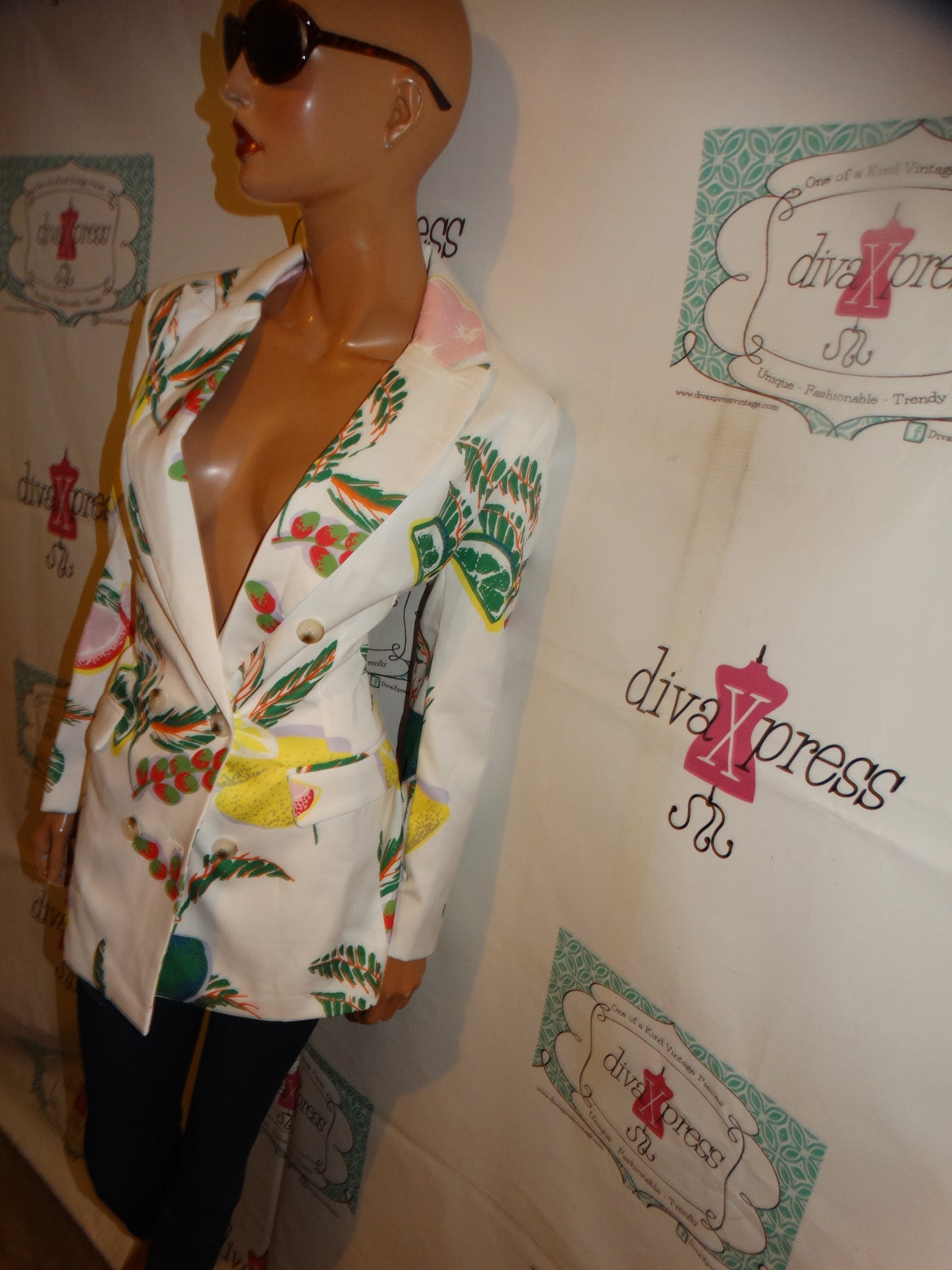 White Fruit Blazer Size M