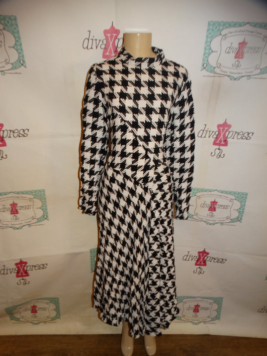 Vintage Black/White Dress Size L