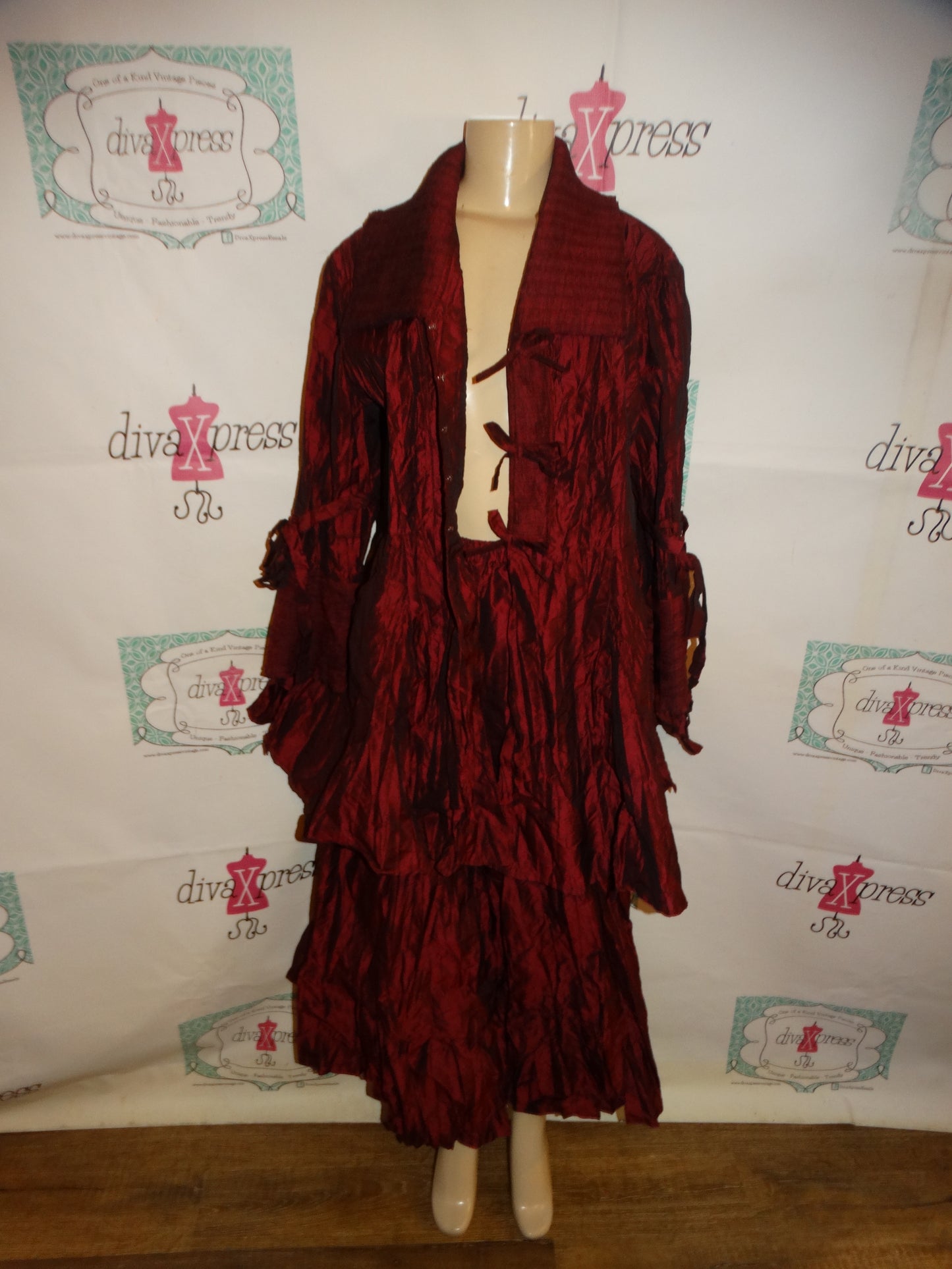 Vintage Peagus Burgundy 2 Piece Gaucho Pants Set Size 1x