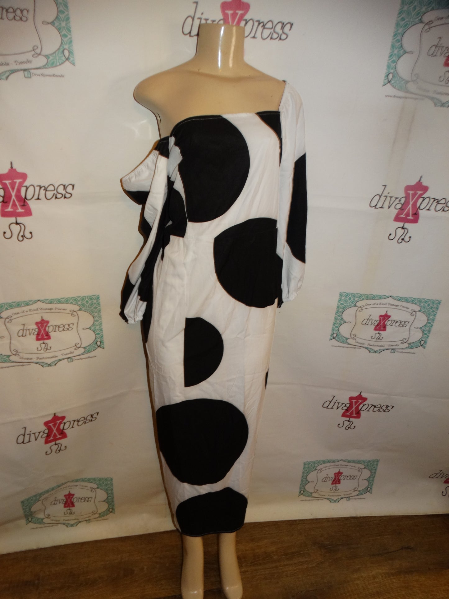 Black/White Polka Dot Dress Size 1x