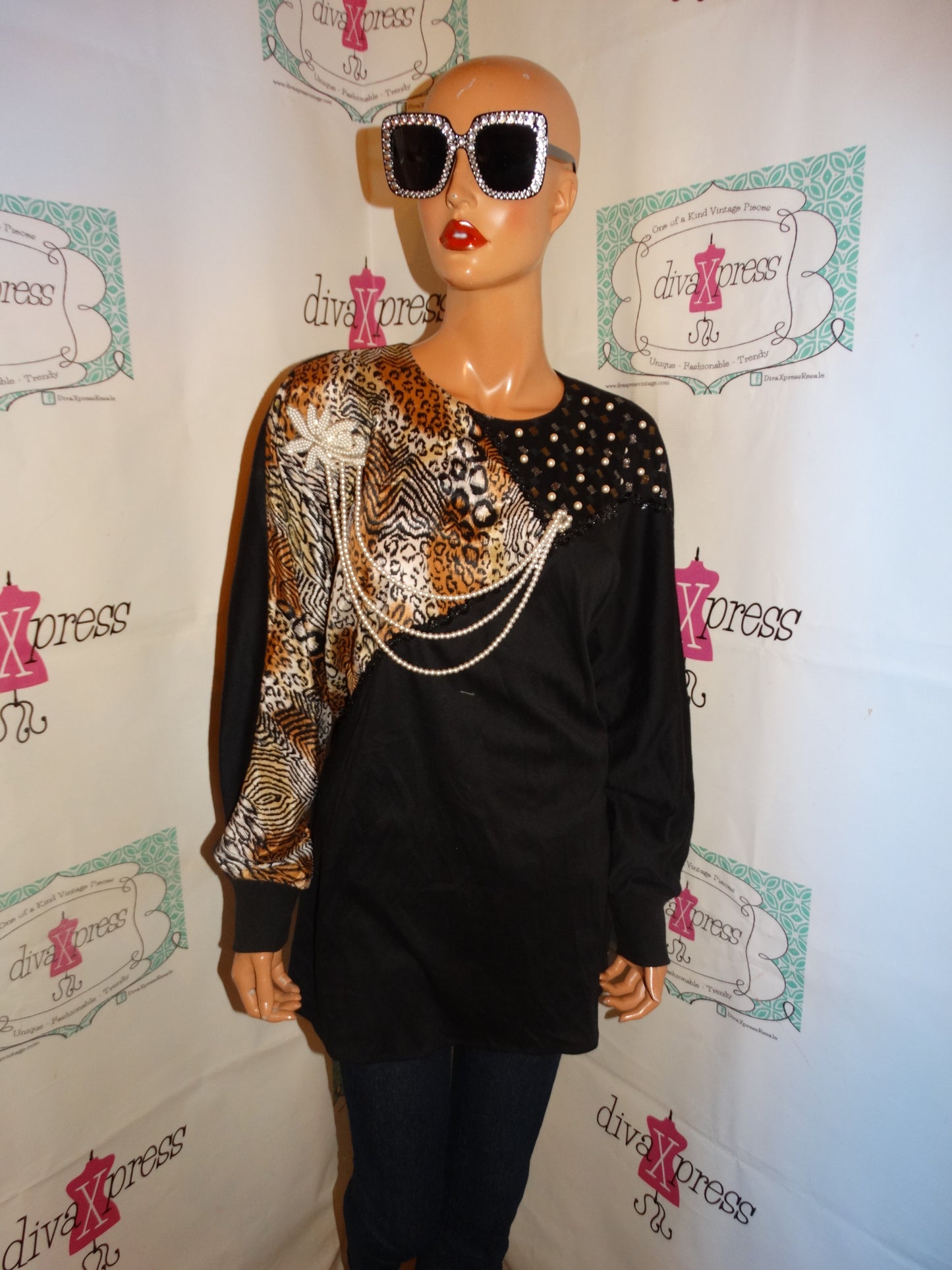 Vintage LA Dawn Back Leopard Pearl Chain Top Size 1x