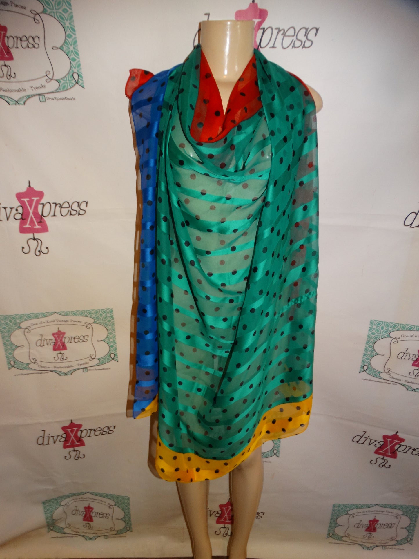 Vintage Green/Red/Mustard Yellow/Royal Blue Scarf Size L