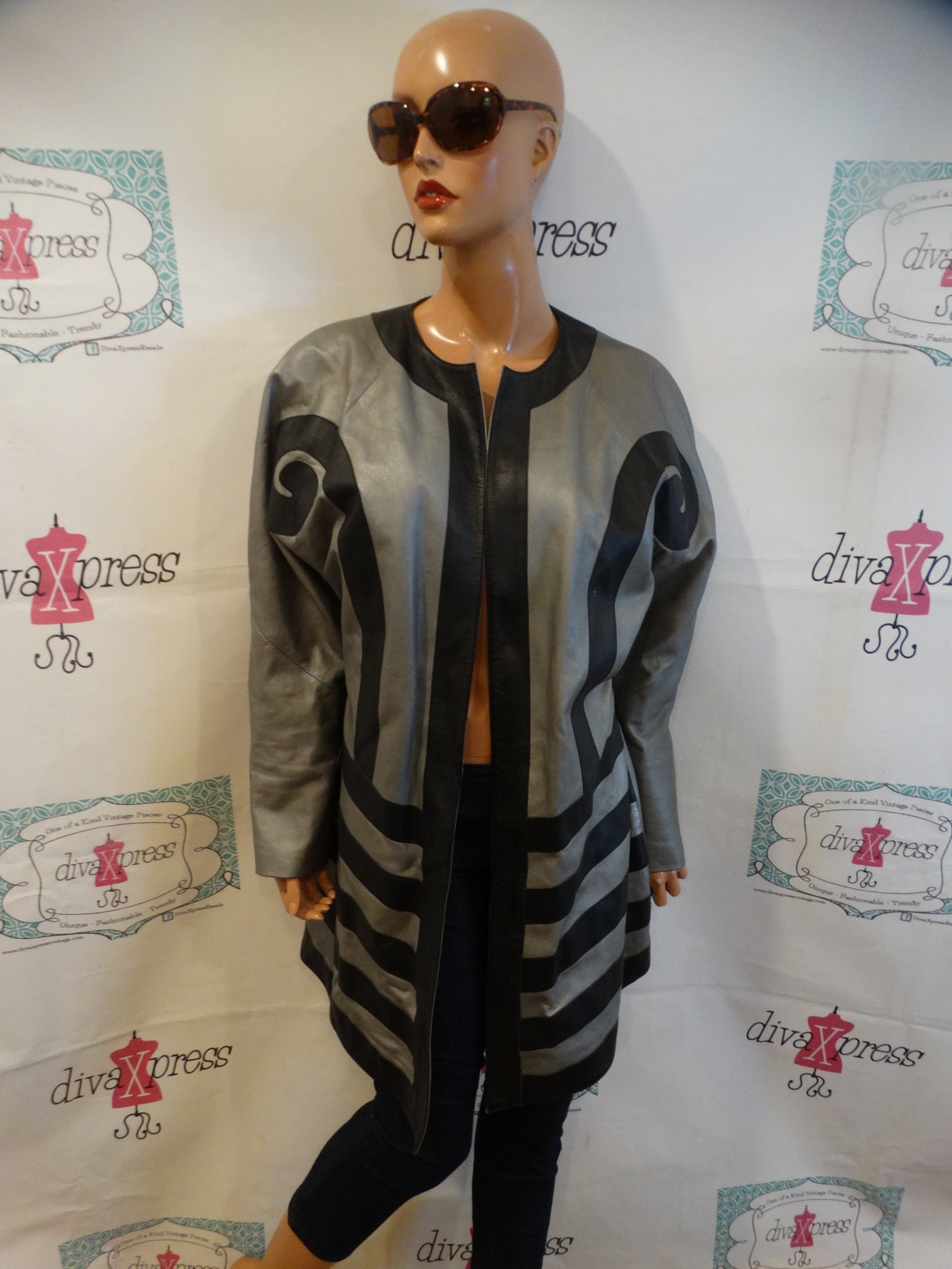 Vintage M.G Ballard Designs Gray/Black Leather Jacket Size L