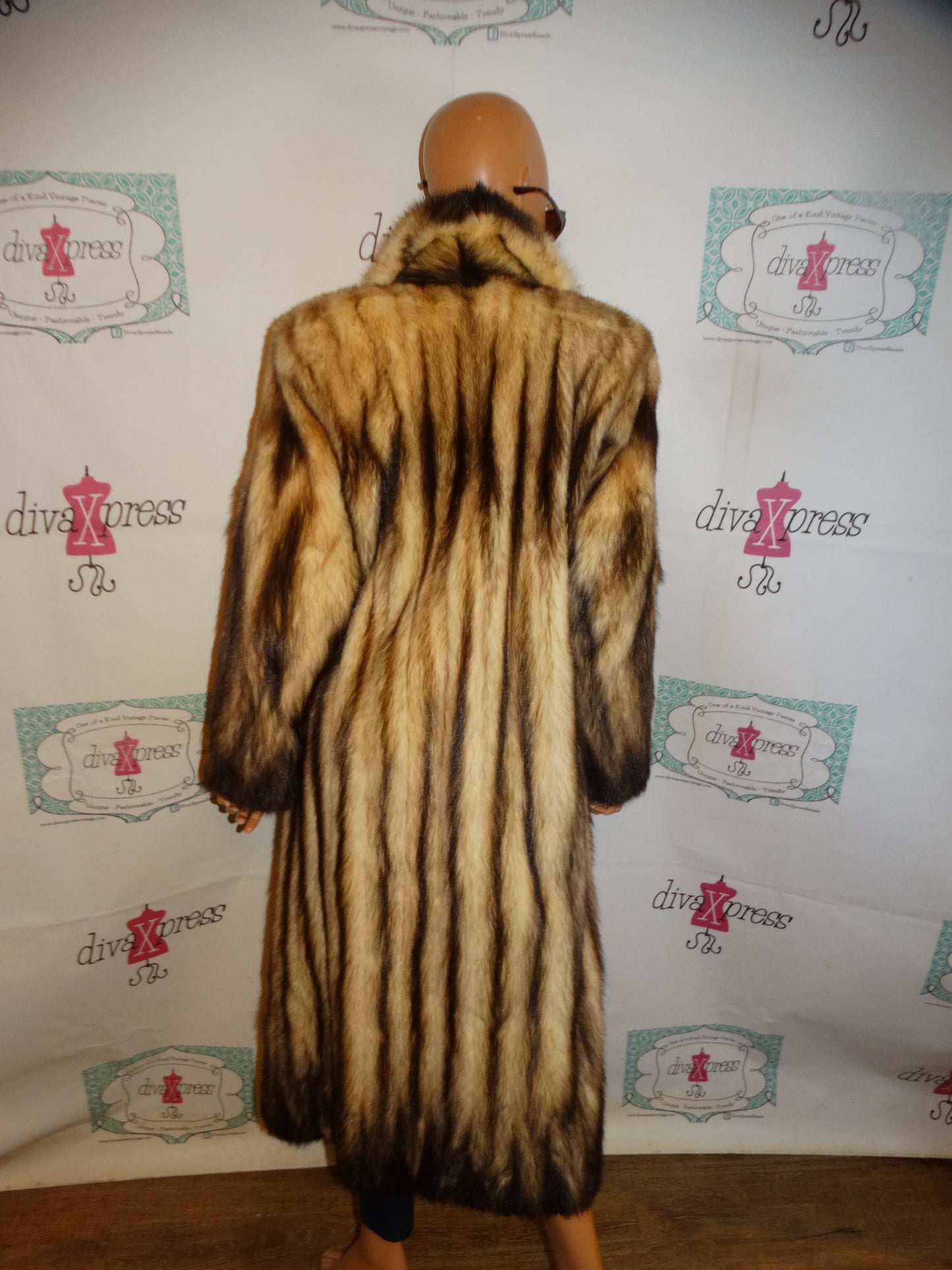 Vintage Lazare  Fur Mink  Scandinavian Fur Coat Size XL