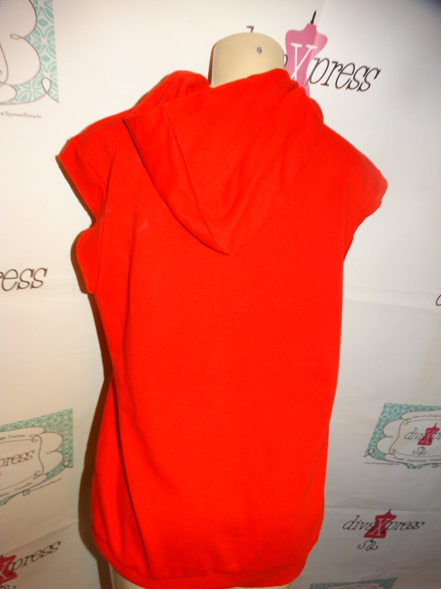 Moschino Red Teddy Bear Short Sleeve Sweat Shirt Size L