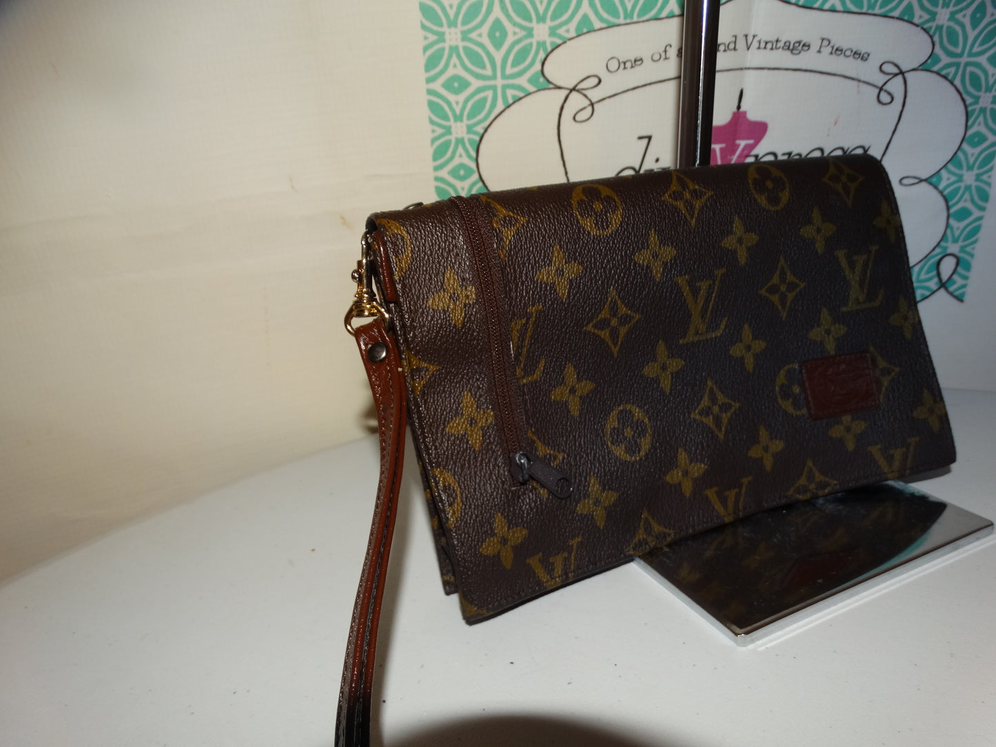 Vintage LV Small Clutch Size M