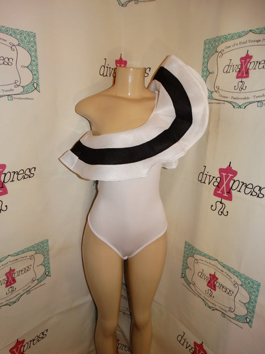 White/Black White Shoulder Body Suit Size S