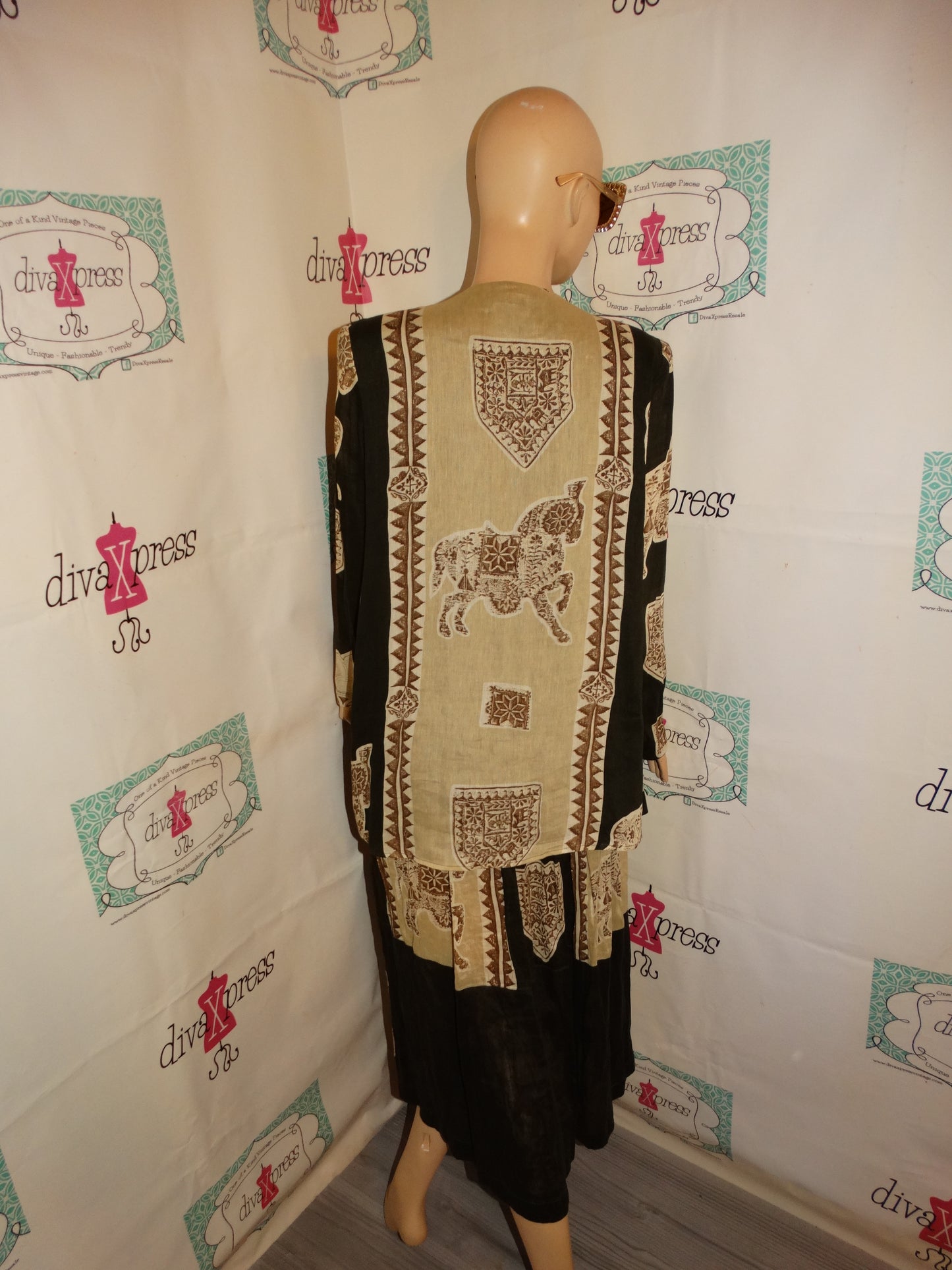 Vintage Platinum Olive Green/Cream 2 Piece Skirt Set Size L