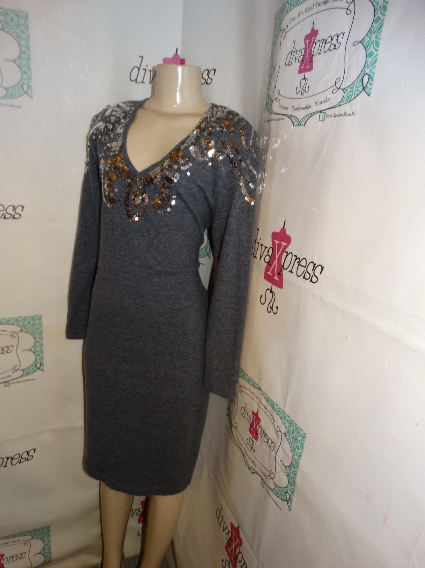 Vintage Outlander Gray Siliver Sequins Sweater Dress size L