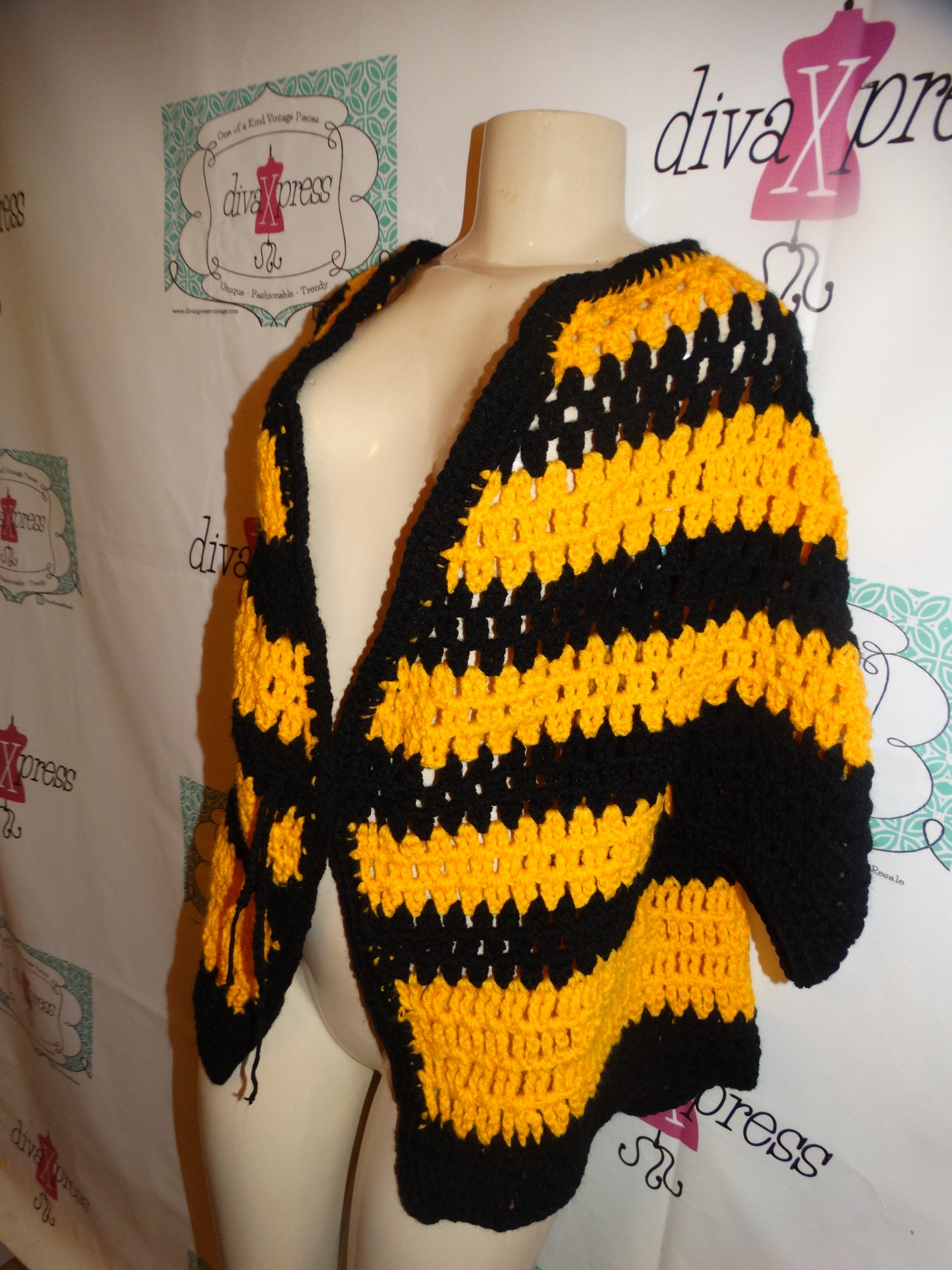 Vintage Yellow/Black Crochet  Top Size XL