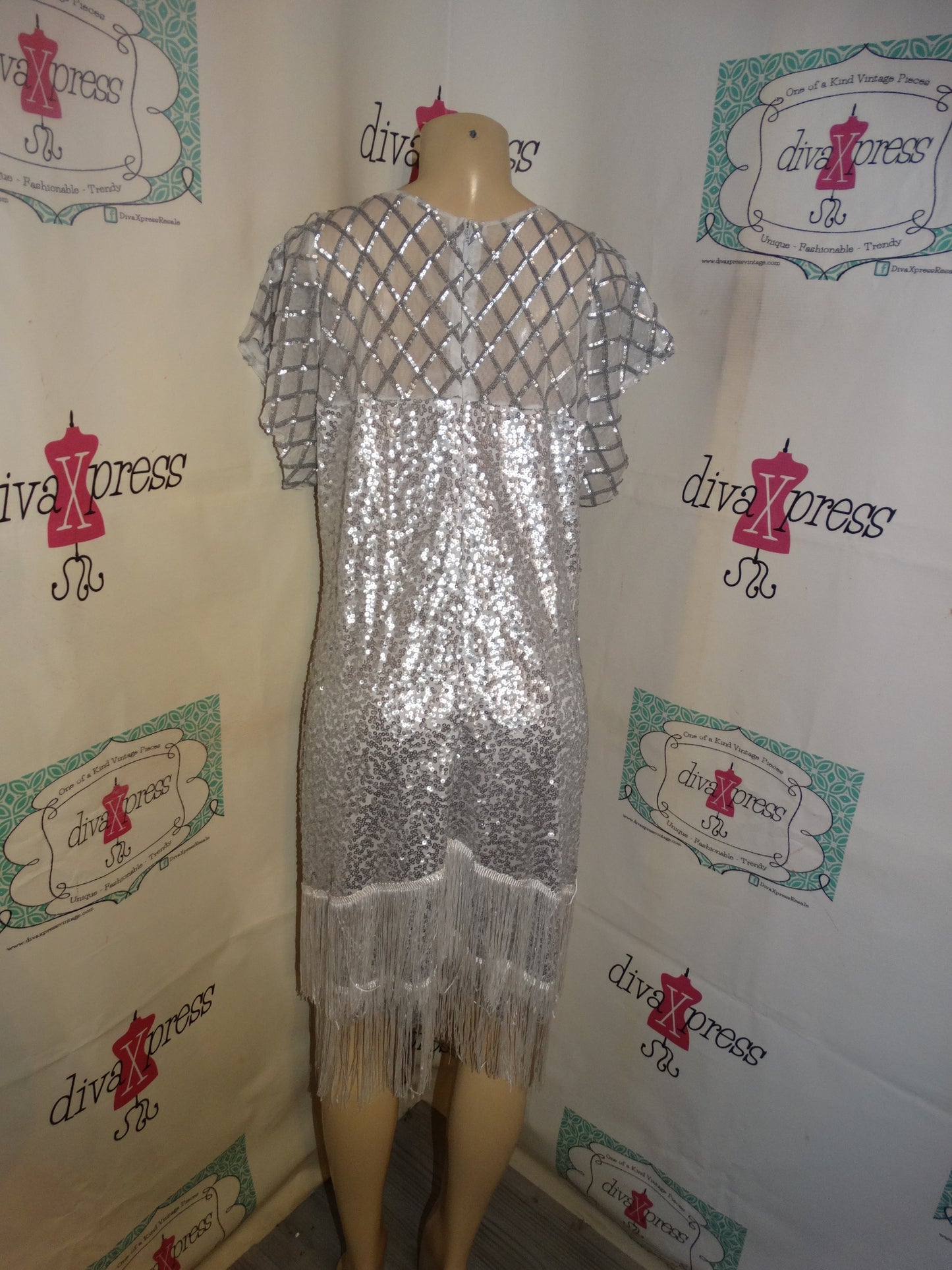 Vintage White/Silver Sequins Dress Size 1x