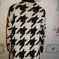 Vintage Ann Wi Black/White Sweater Size XL