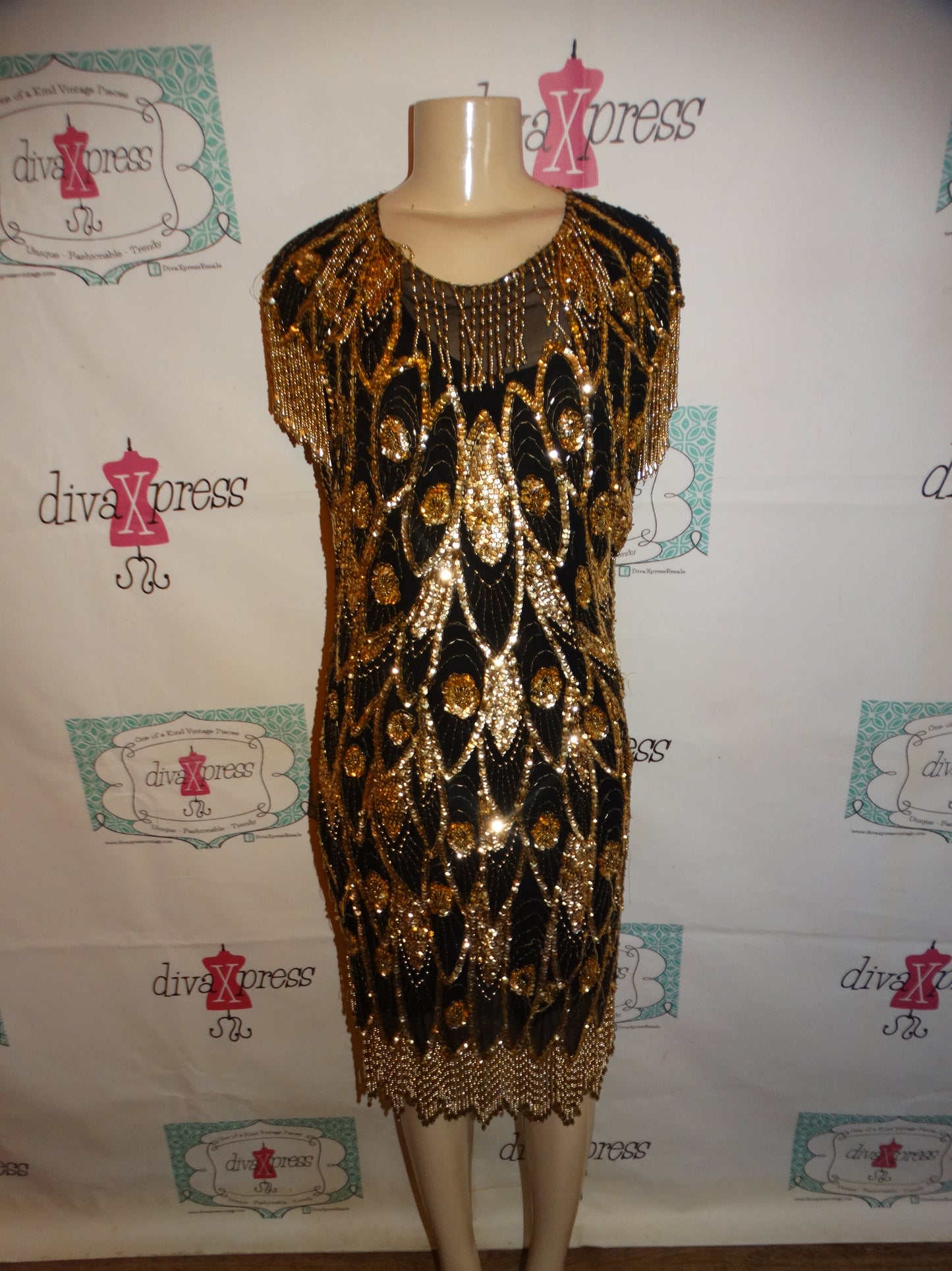 Vintage Black/Gold Sequins Dress Size L