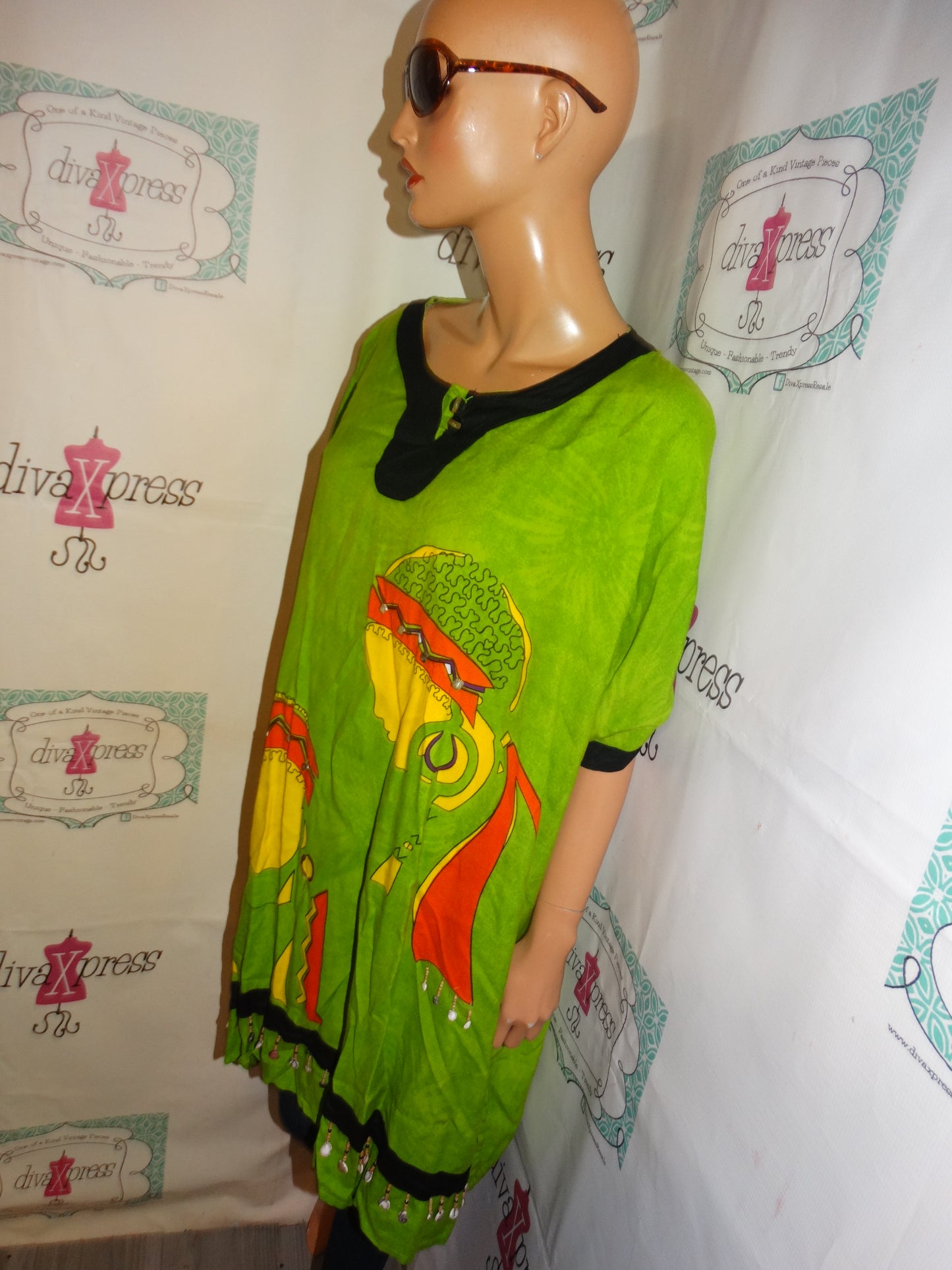 Vintage The African Scene Green Face Top Size 2x