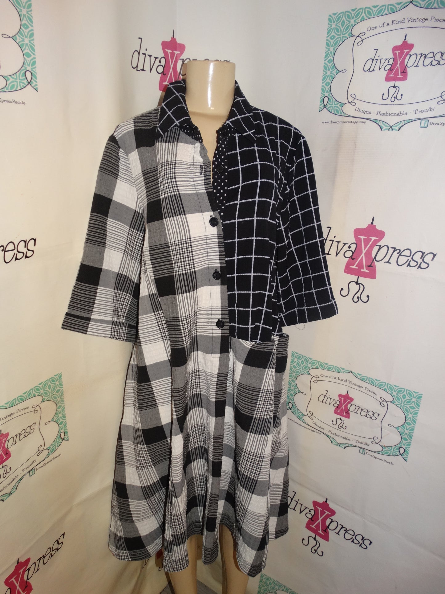 Vintage Moonlight Black/White Patch Dress Size 1x