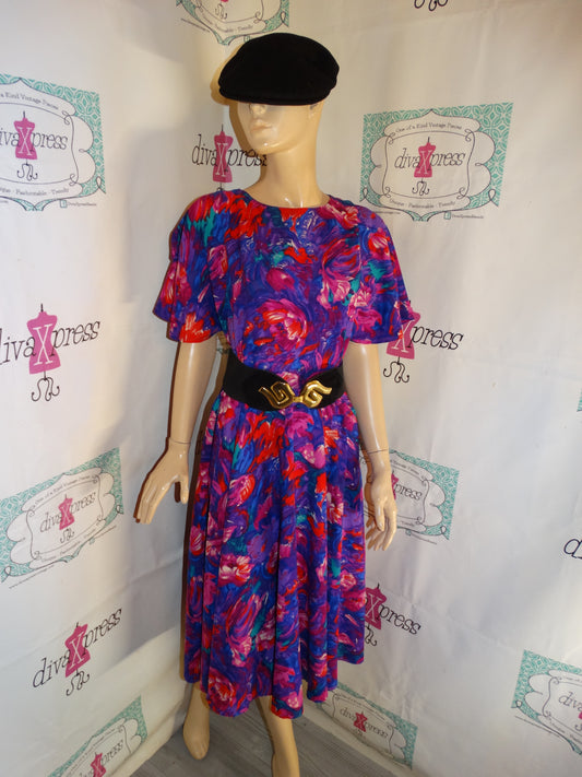 Vintage Purple/Pink Colorful Dress (Belt/Accessories Not Included) Size M