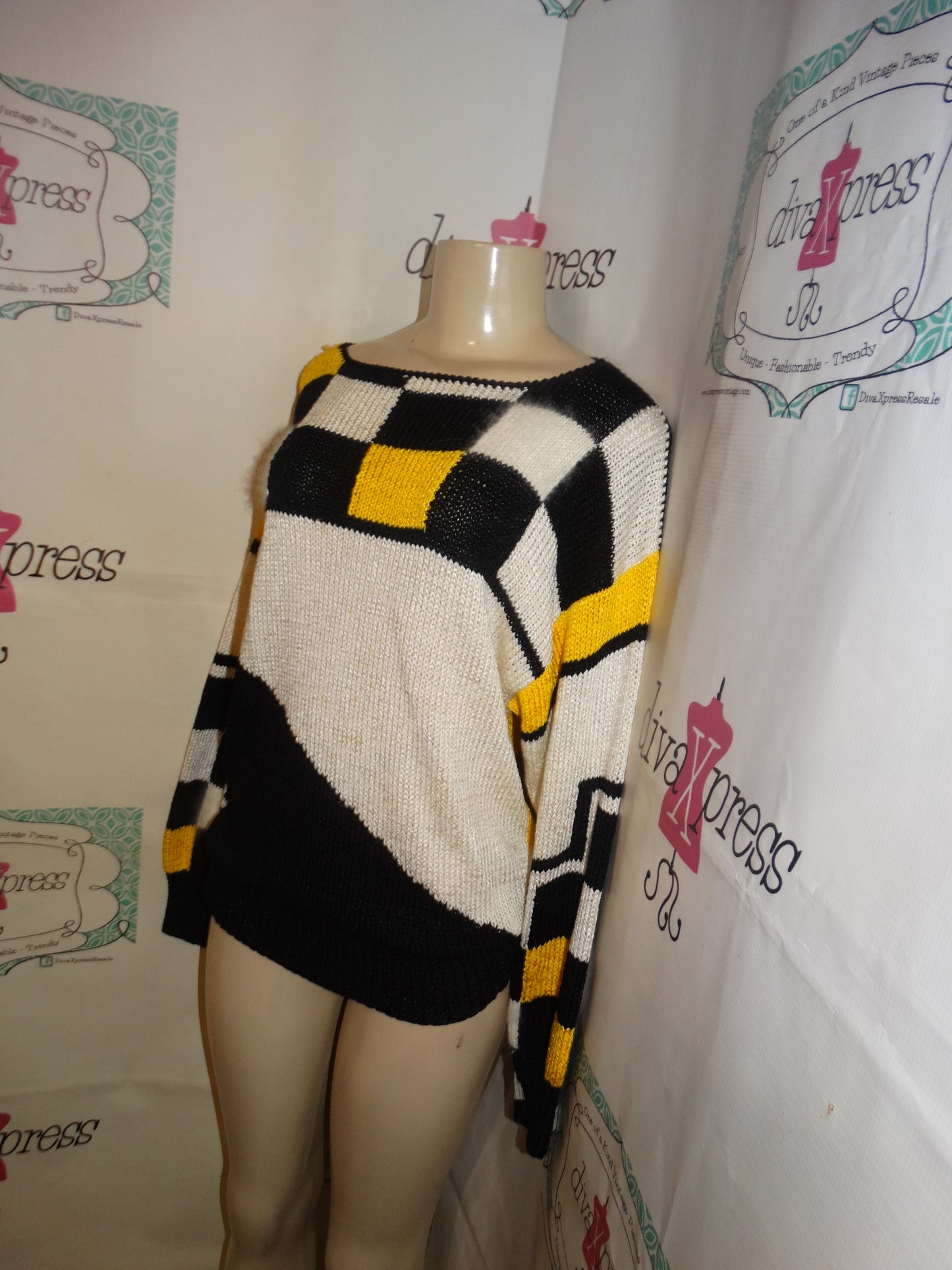 Vintage Nannell Yellow/Black/White Sweater Size L-XL