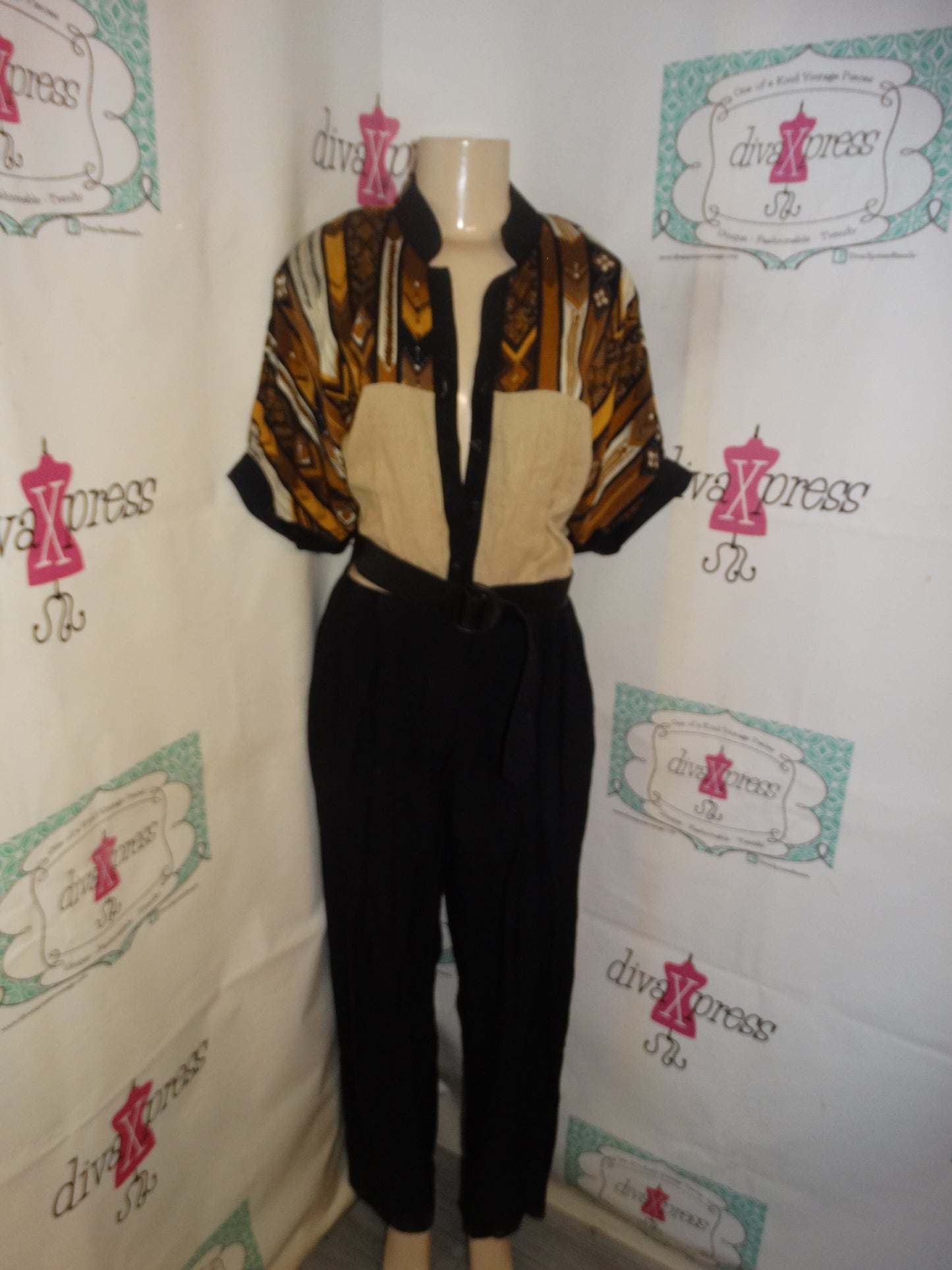 Vintage John Roberts Black /Brown Tan Jumper Size M