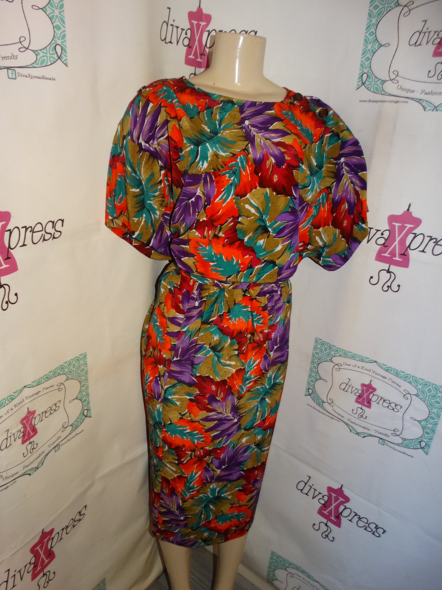 Vintage Leslie Fay Green/ORange  Floral 2 Piece Skirt Set Size XL