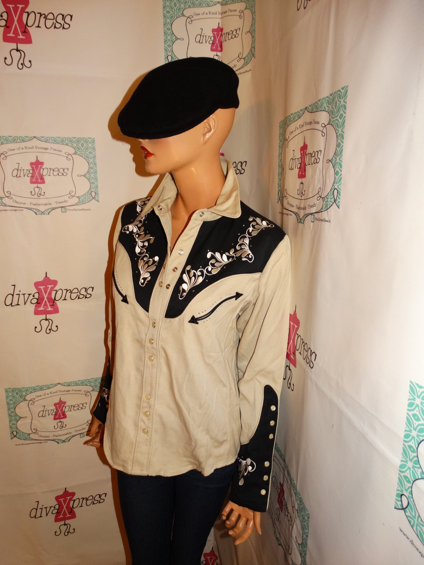 Vintage Judy's Tan/Black Blouse Size M