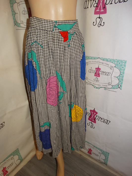 Vintage Mondi Black/White Floral Skirt Size S