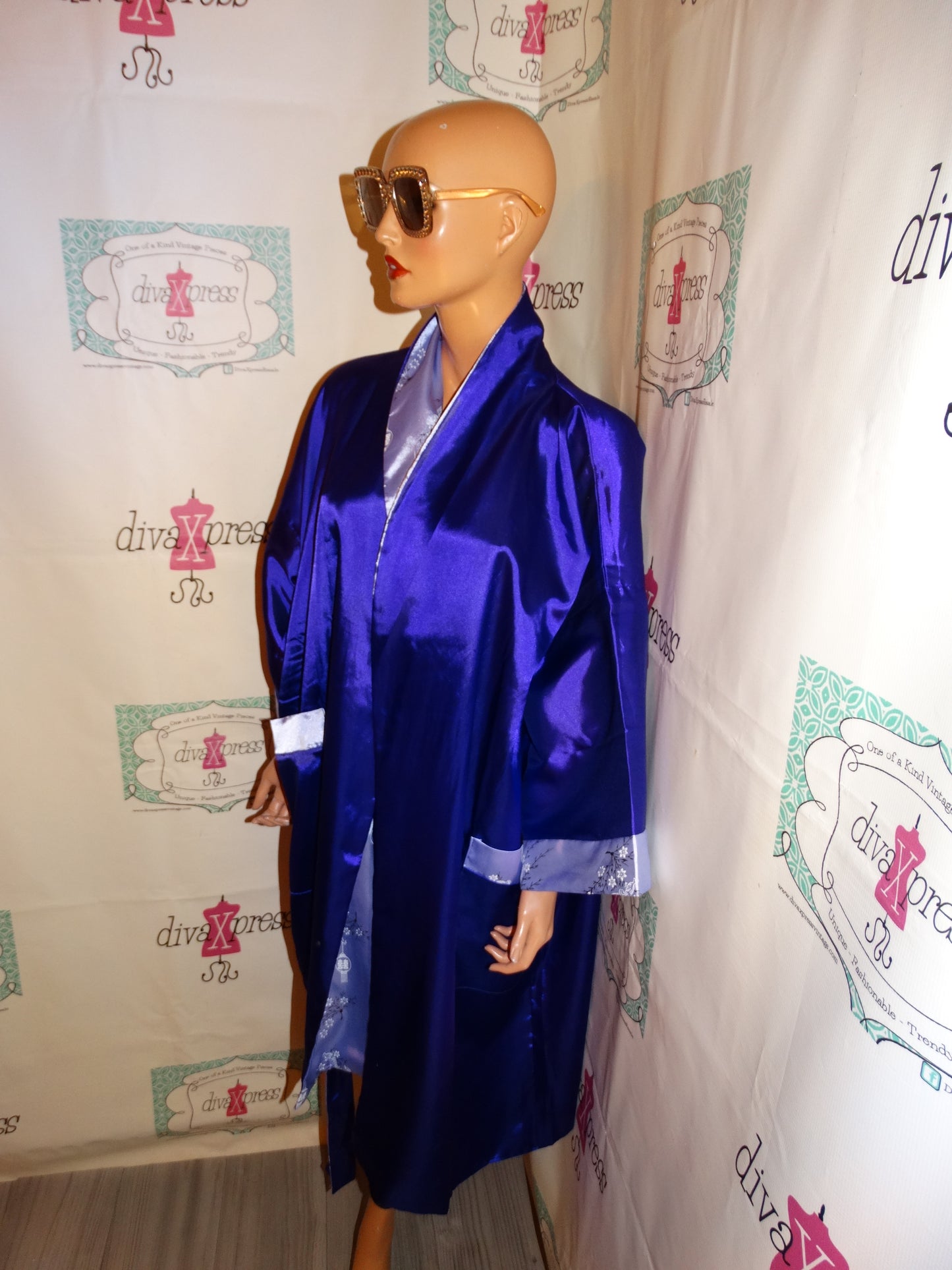Vintage Reversible Purple/Lavender Drag Throw Kimono Size 2x