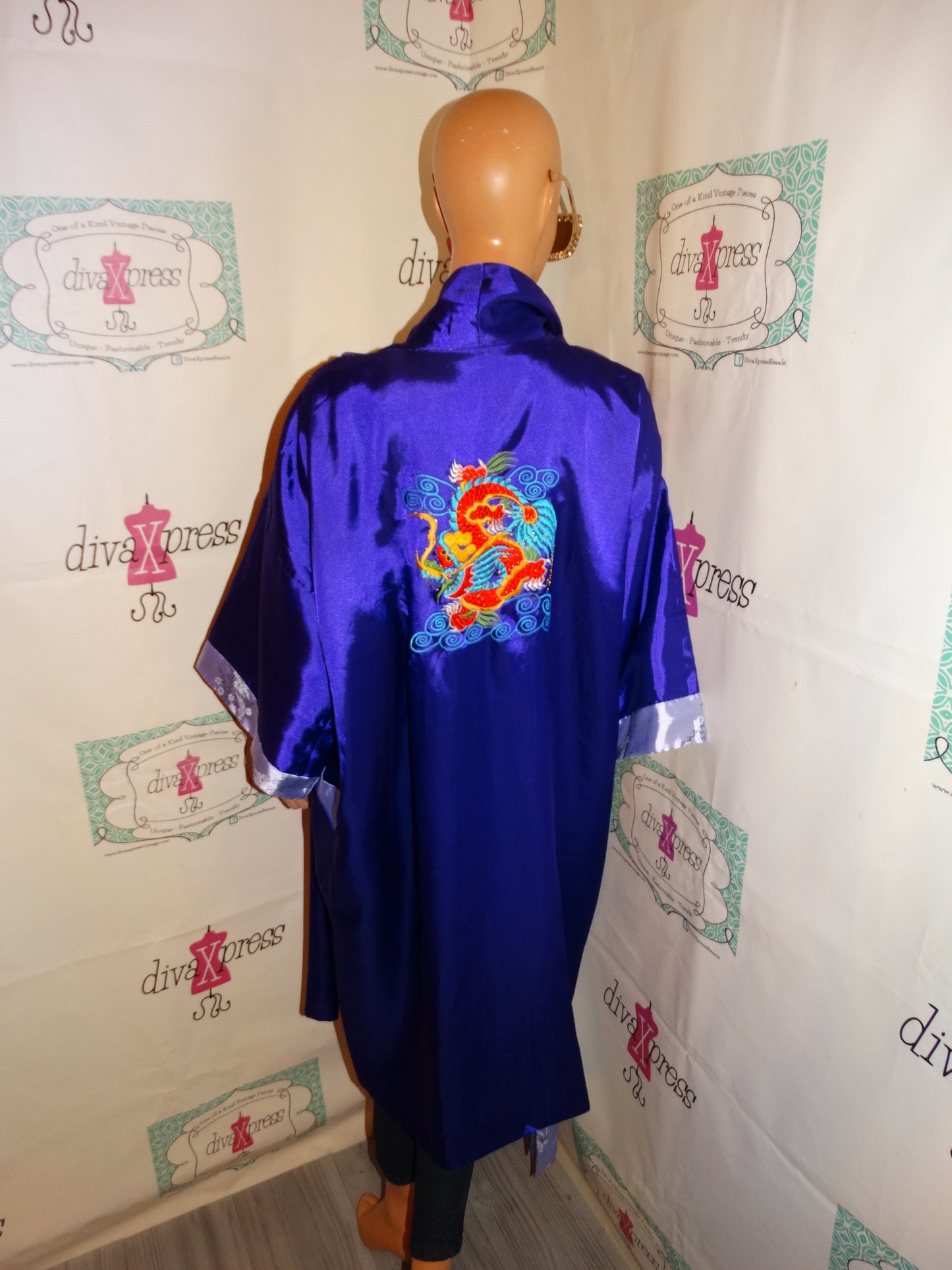 Vintage Reversible Purple/Lavender Drag Throw Kimono Size 2x