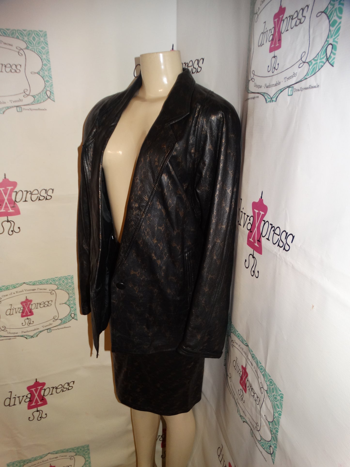 Vintage Suzelle Black Leather 2 Piece Blazer Skirt Set Size M  Brand New With Tags