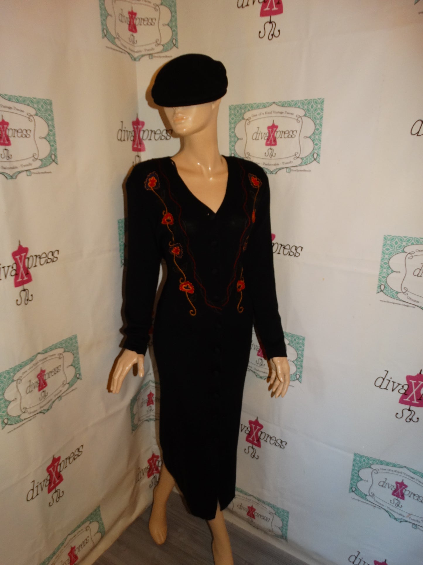 Vintage Karin Stevens Black Floral Long Sweater Dress Size M