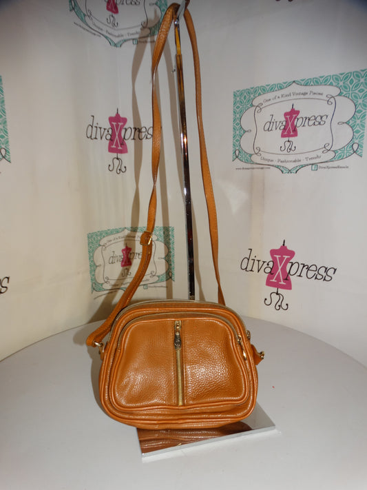 Vintage Valentina Cognac Leather Purse Size S