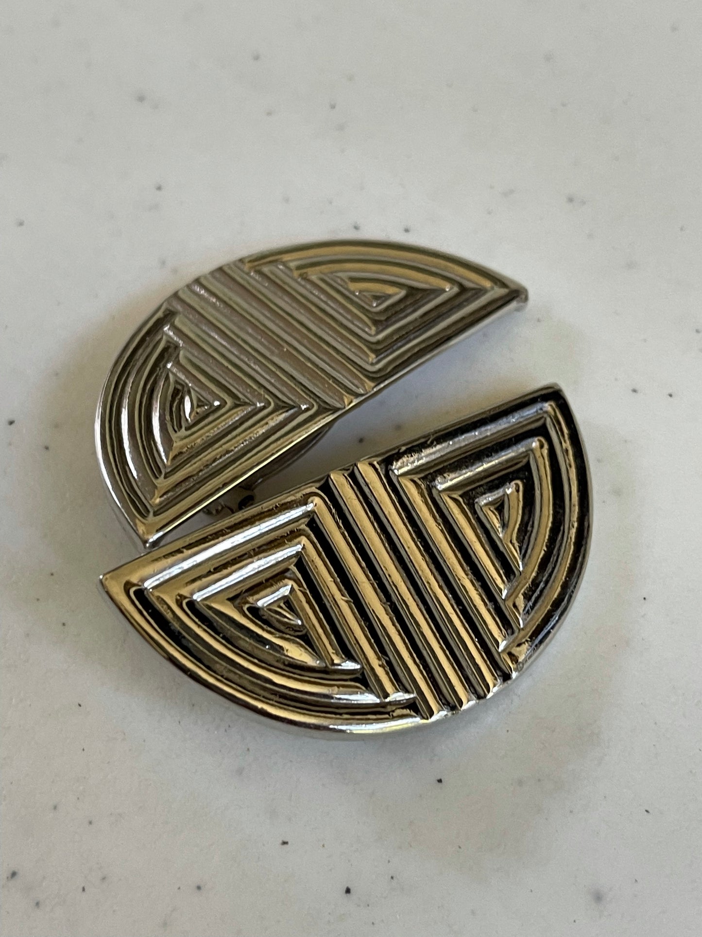 Vintage Silver Detail Clip On on Earrings (Shipping INCLUDED IN PRICE)