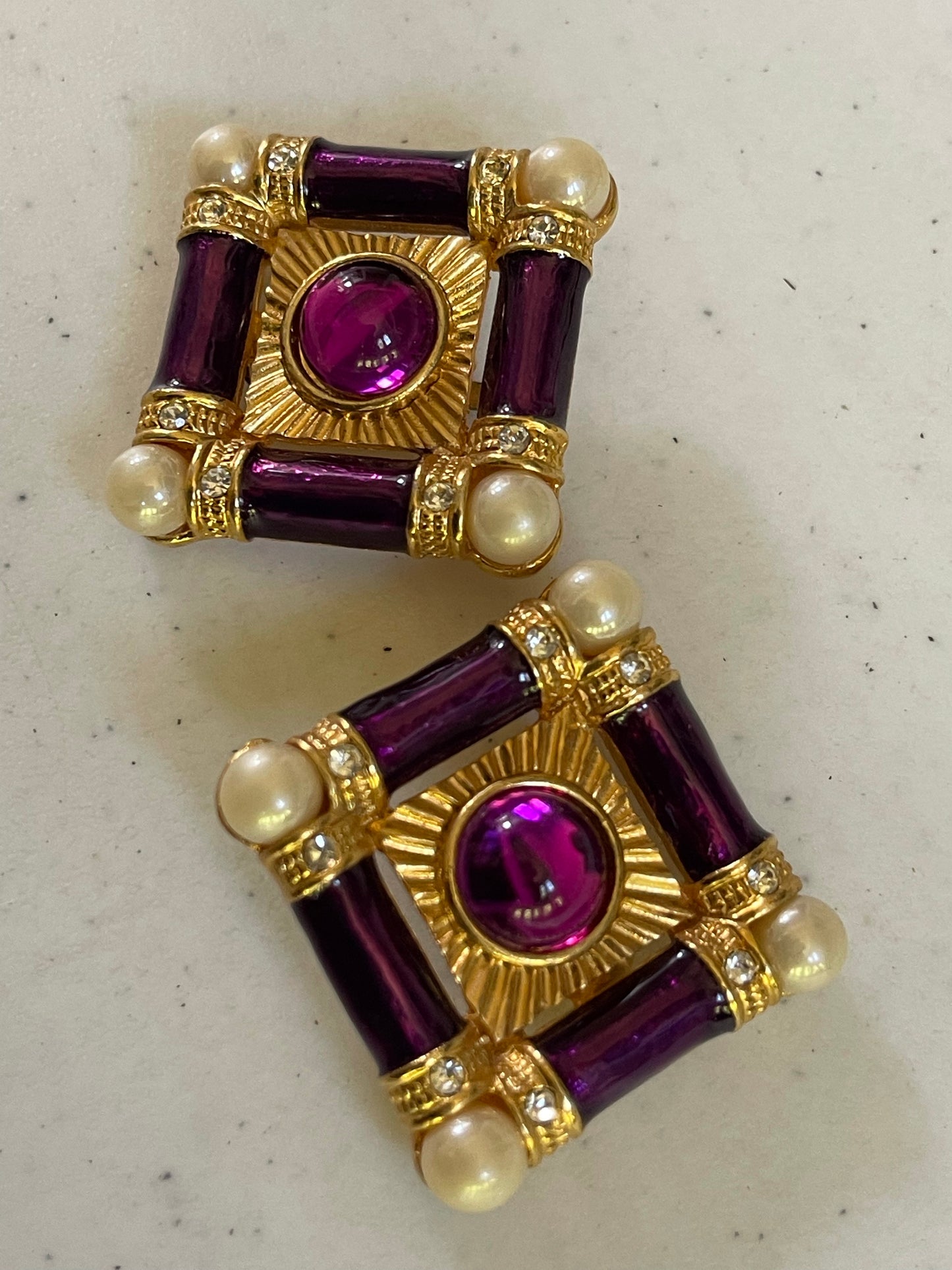 Vintage Purple/Gold Clip On Earrings  (Shipping INCLUDED IN PRICE)