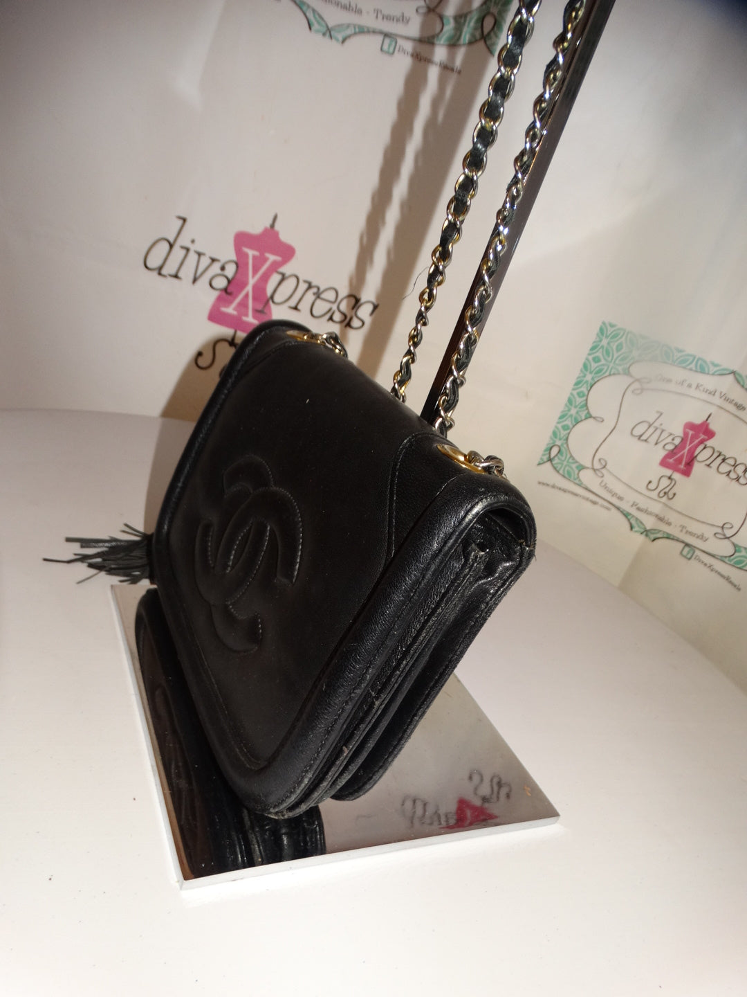 Vintage Leather CC Purse Black Size M  ( READ DESCRIPTION)