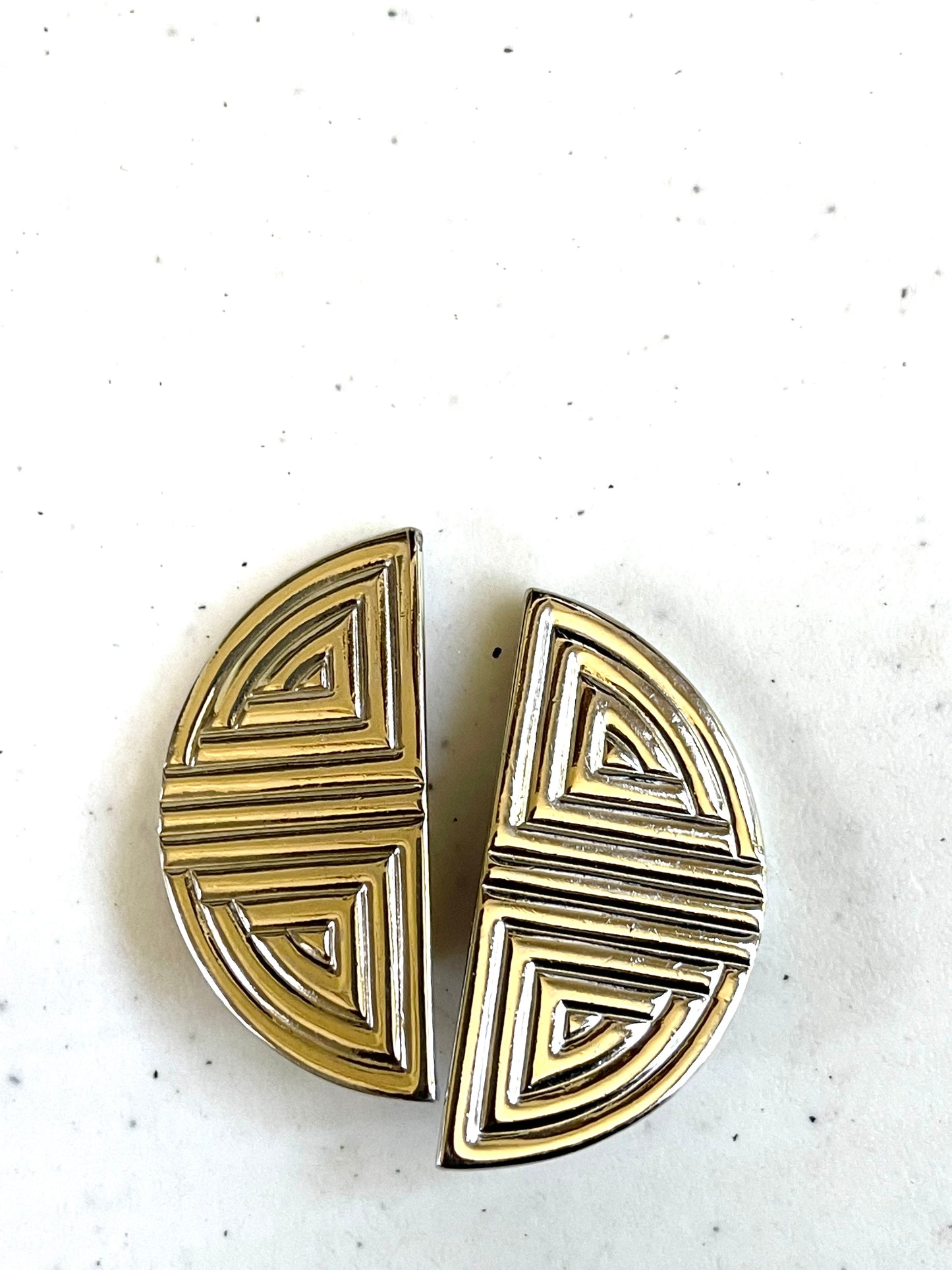 Vintage Silver Detail Clip On on Earrings (Shipping INCLUDED IN PRICE)